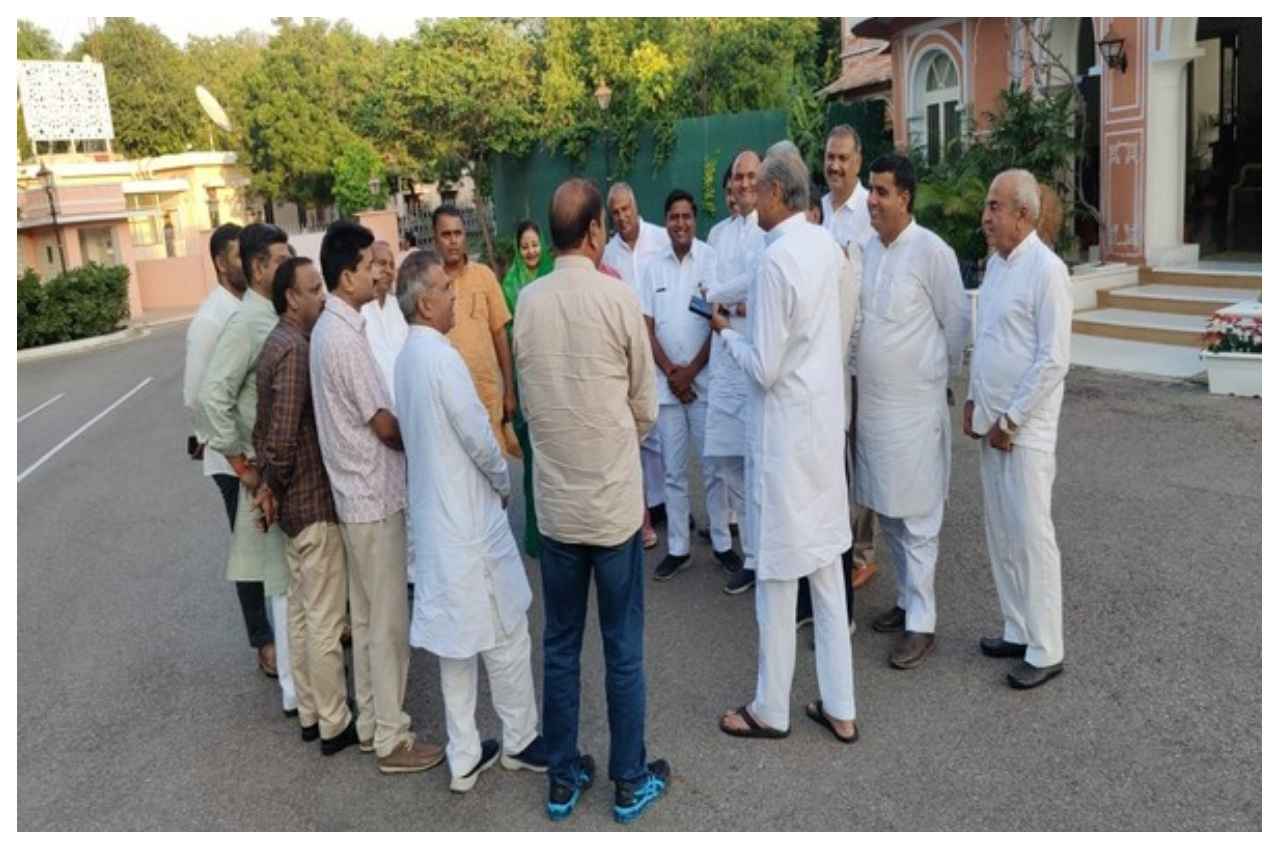 ashok gahlot meeting with mla (1) ashok gahlot meeting with mla