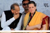 ashok gehlot meet sonia gandhi