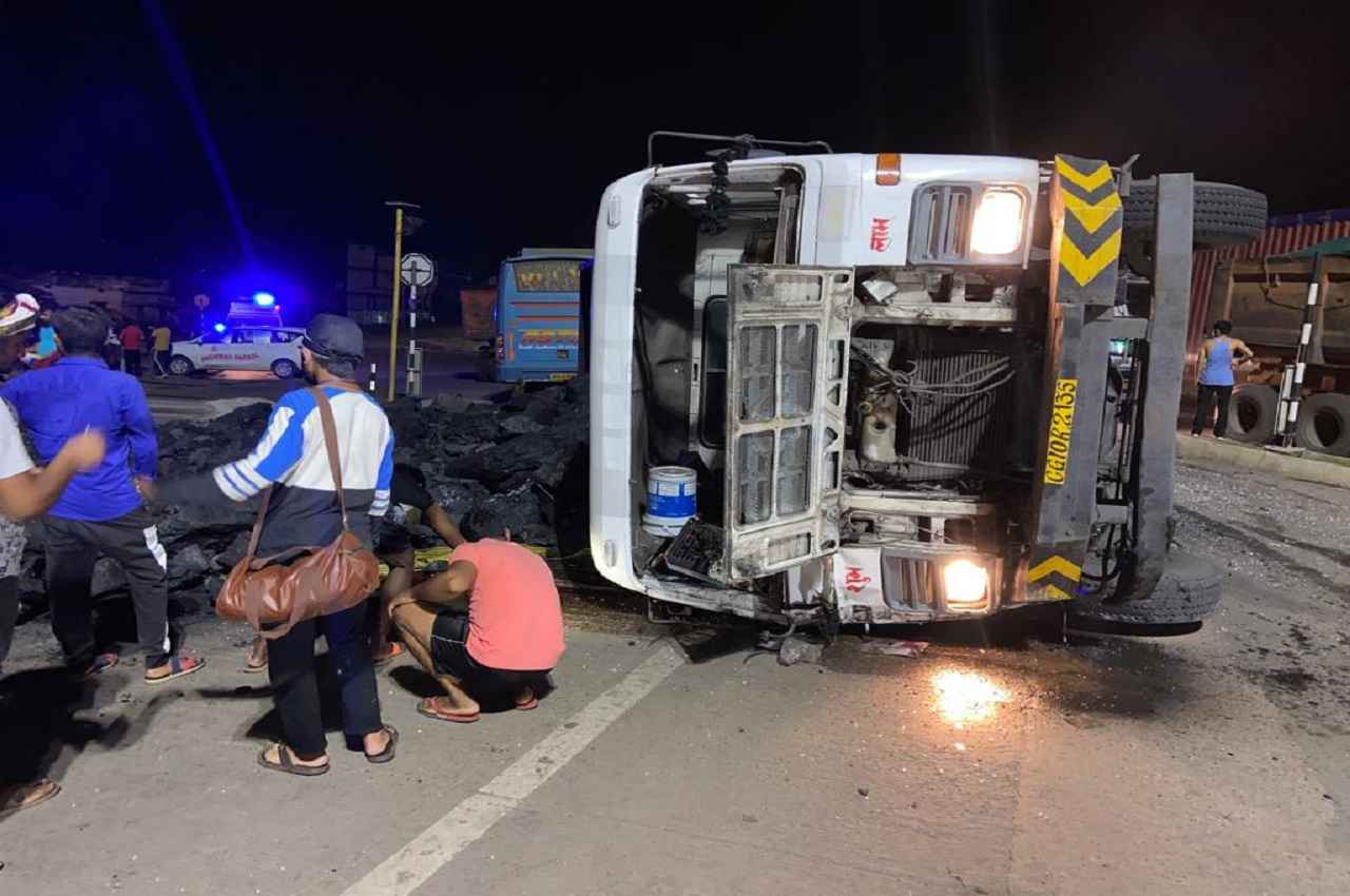 Chhattisgarh: सेंदरी बायपास पर बस और ट्रक के बीच हुई जोरदार भिड़ंत, एक की मौत व तीन घायल