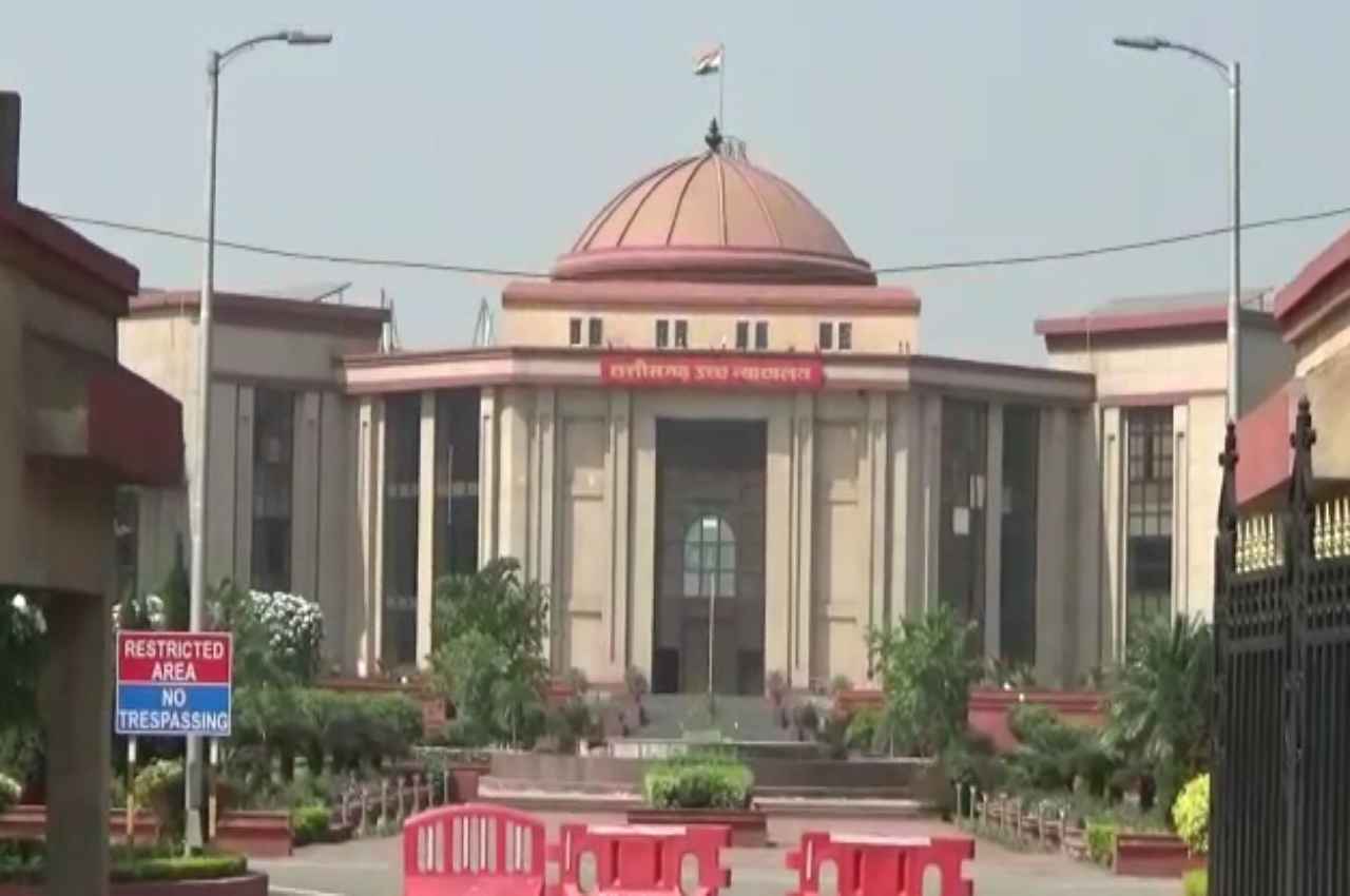 Chhattisgarh: आईपीएस मुकेश गुप्ता प्रमोशन मामले में हाईकोर्ट का बड़ा फैसला, जानिए