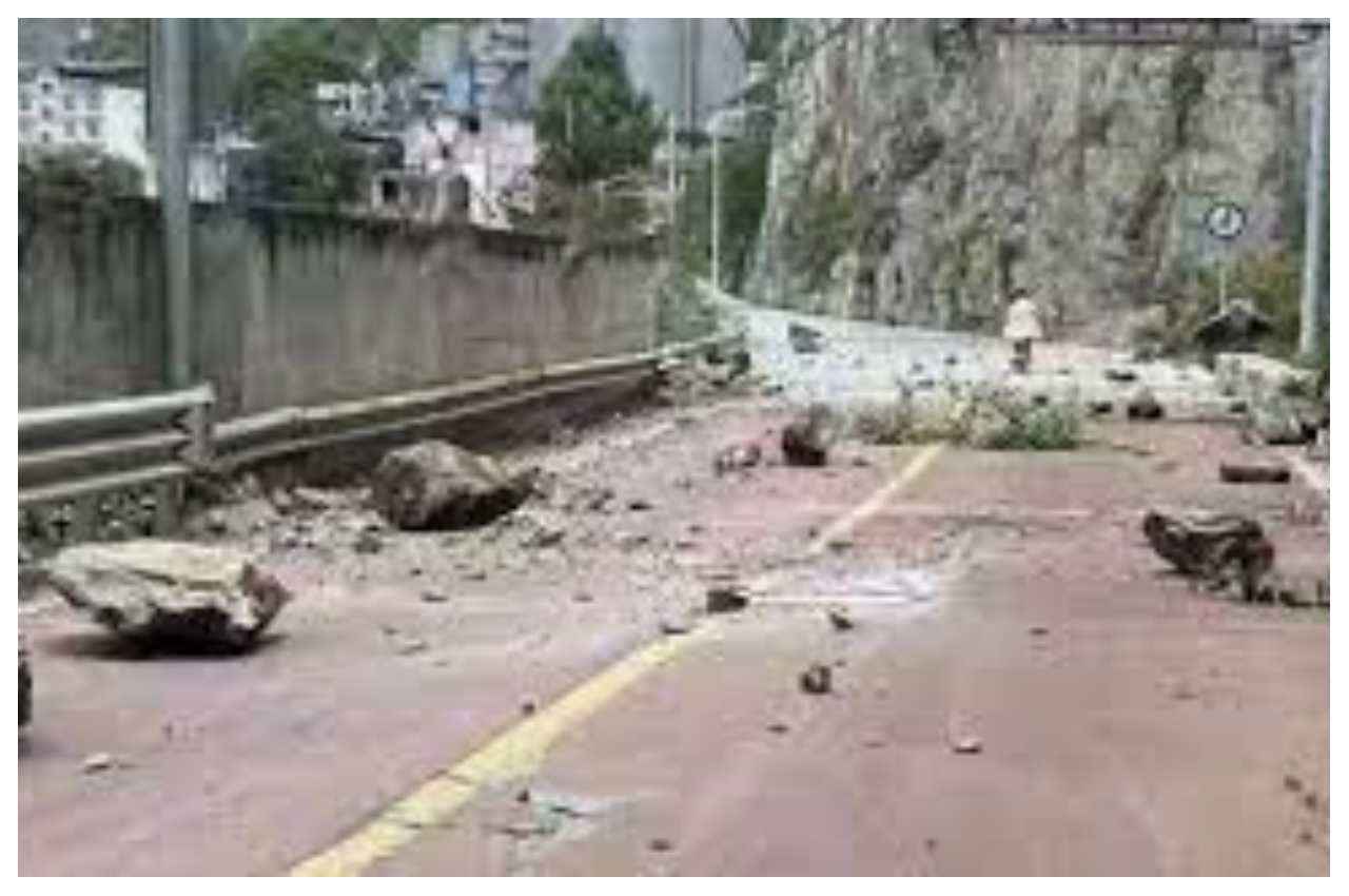 चीन के सिचुआन प्रांत में हिली धरती, अब तक 21 लोगों की मौत, कई घायल