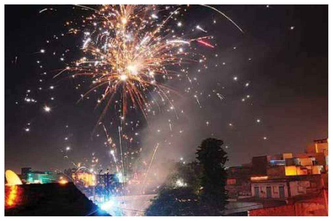 Diwali Crackers Ban: दिल्ली में नहीं जलेंगे पटाखे, जनवरी तक बढ़ा बैन, ऑनलाइन बिक्री पर भी रोक