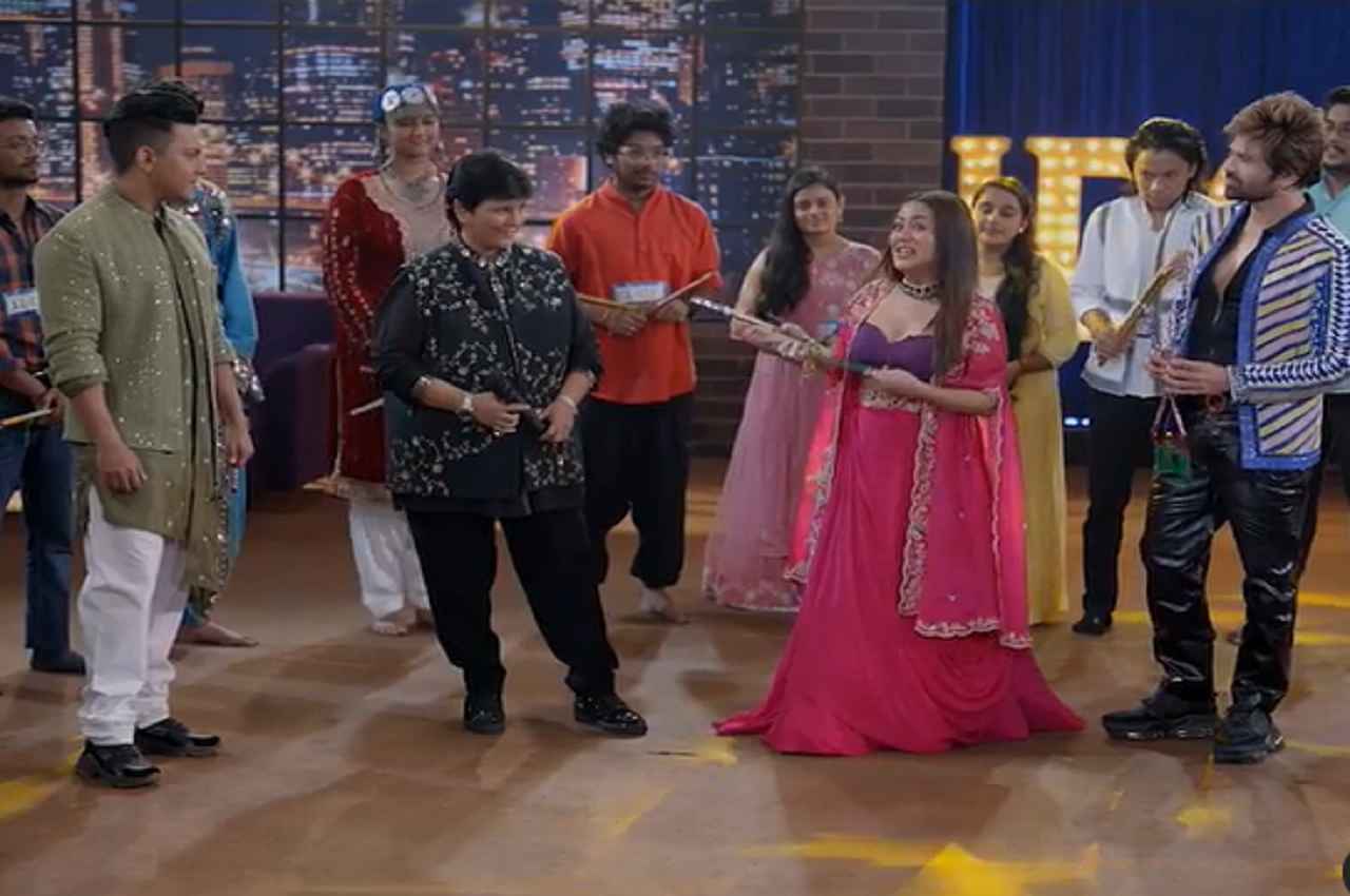 विवादों के बीच साथ नजर आईं Neha Kakkar और फाल्गुनी पाठक, साथ किया गरबा