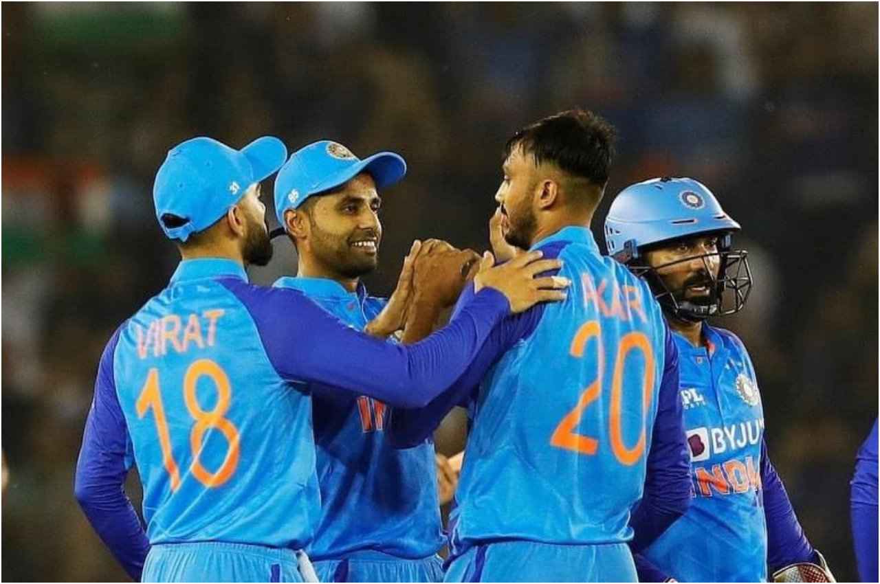IND vs AUS 2nd T20: दिनेश कार्तिक बने फिनिशर, रोहित शर्मा की​ रिकॉर्डतोड़ बल्लेबाजी ने टीम इंडिया को दिलाई जीत