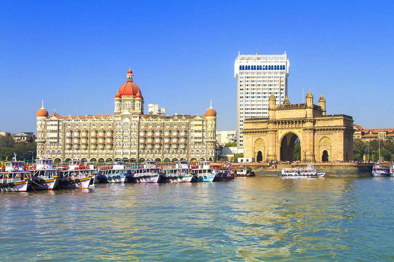 Mumbai Weather Update: मुंबई में बारिश और ट्रैफिक जाम, अगले 48 घंटे रहें सावधान!