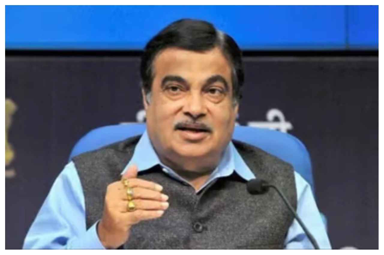 साइरस मिस्त्री की सड़क हादसे में हुई मौत के बाद गडकरी सख्त, अब वाहन निर्माताओं से की ये अपील