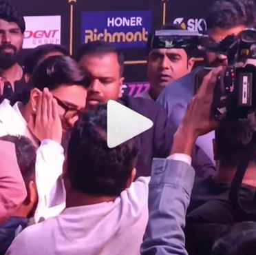 SIIMA अवॉर्ड्स के रेड कार्पेट पर Ranveer Singh को देख उमड़ी भीड़, अभिनेता को लगा 'चांटा'