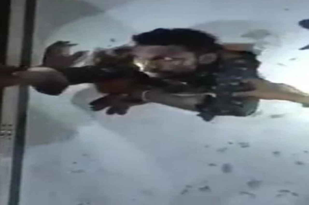 हंसी