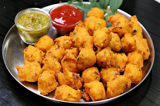 खीरे के पकौड़े Kheere Ke Pakode