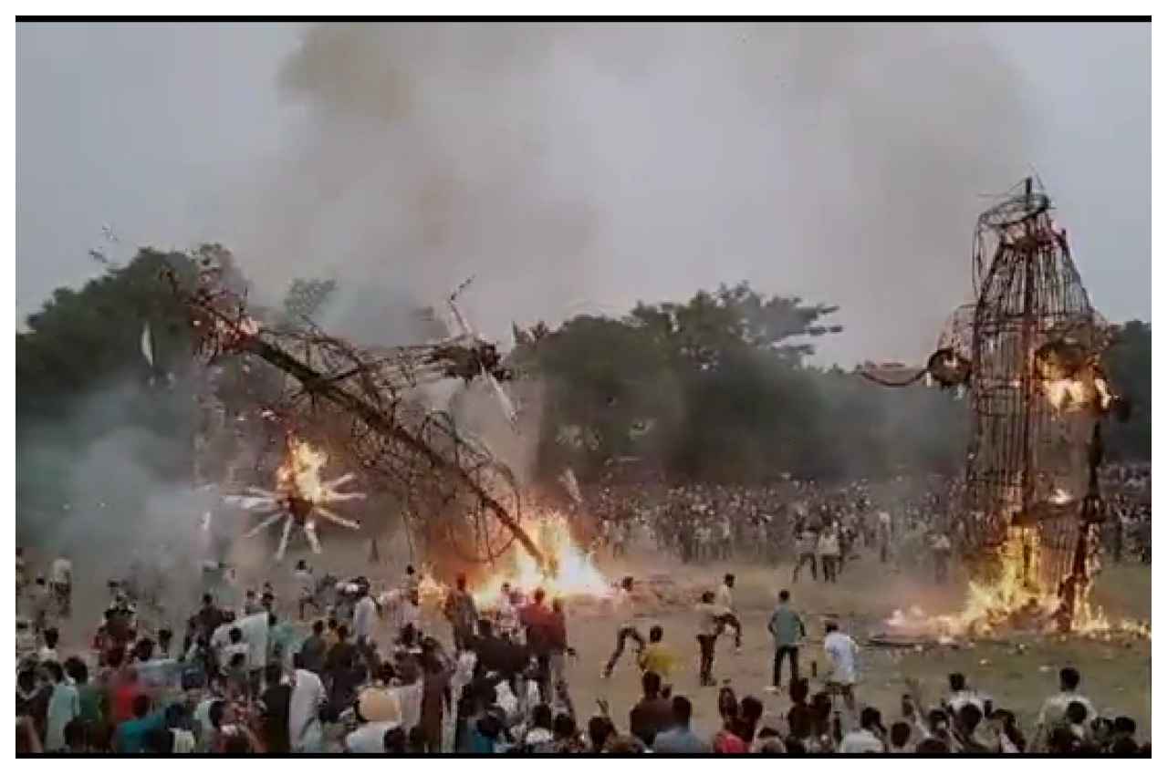 Ravan Dahan 2022 Live Update: हरियाणा के यमुना नगर में जलता हुआ पुतला लोगों पर गिरा, तीन के चोट, दो झुलसे और दो के जले कपड़े