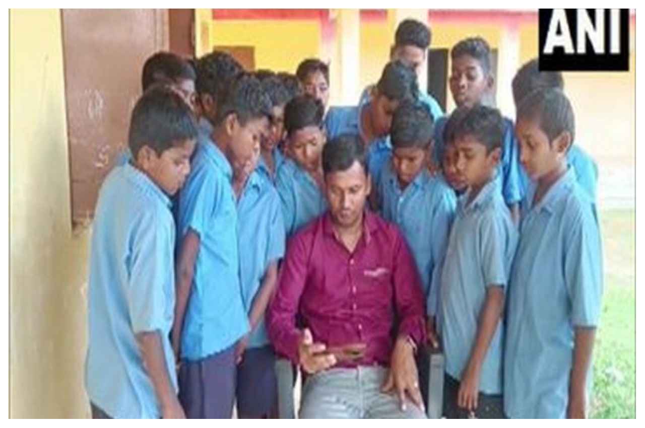छत्तीसगढ़ के नक्सल प्रभावित क्षेत्र में जलेगी शिक्षा की लौ, जिला प्रशासन ने उठाया यह बड़ा कदम
