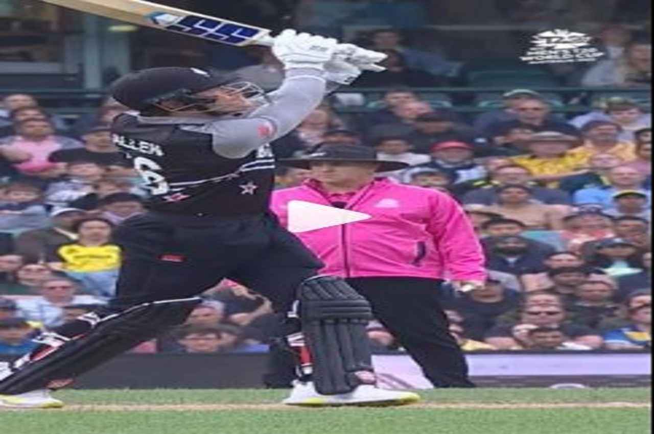 AUS vs NZ: फिन एलेन का आते ही तूफान, गेंद को कराई हवा से बात, देखें वीडियो