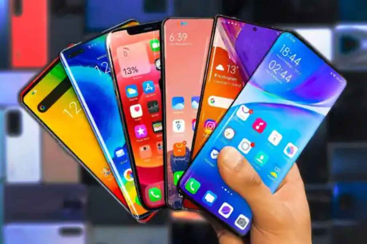 ये हैं टॉप 5 फ्लैगशिप स्मार्टफोन्स, यहां जानें कीमत से लेकर सबकुछ