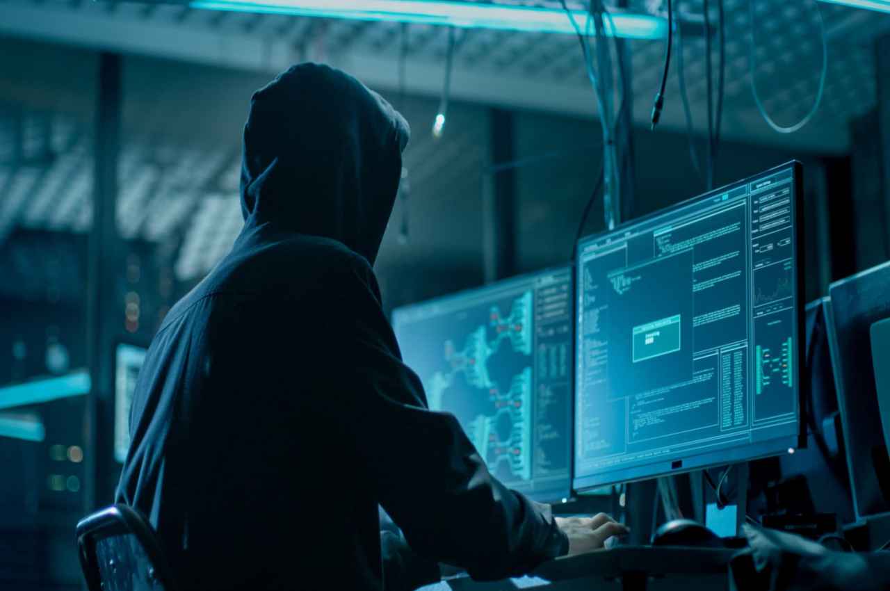 Noida Cyber Crime: 'दिवाली धमाका' के नाम पर नोएडा के लोगों को लगा इतने लाख का चूना, जानें कैसे फंसे