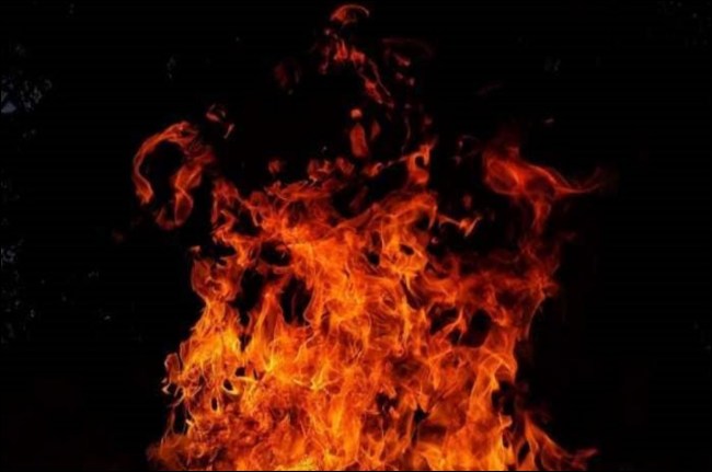 Petrol bomb thrown at priest in Rajsamand