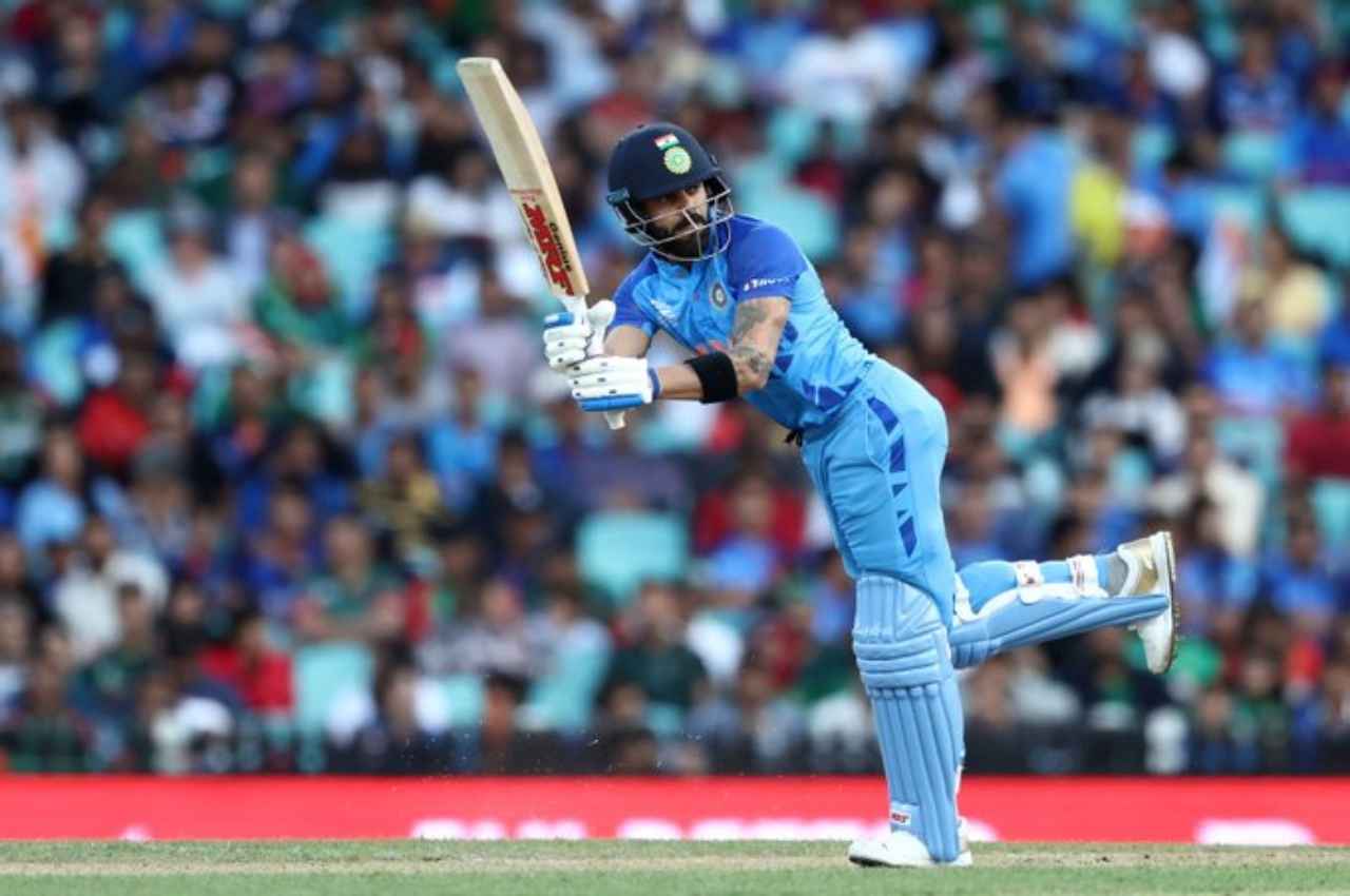 IND vs BAN: Virat Kohli के पास टी20 वर्ल्ड कप में कीर्तिमान रचने का सुनहरा मौका, बस बनाने होंगे इतने रन
