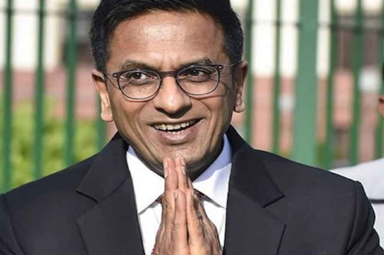 जस्टिस डीवाई चंद्रचूड़ होंगे देश के अगले मुख्य न्यायाधीश, राष्ट्रपति ने लगाई मुहर