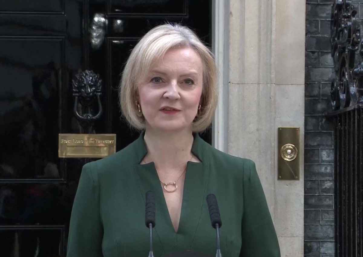 Liz Truss: लिज ट्रस ने ऋषि सुनक की तारीफ की, कहा- मुझे पता है कि ब्रिटेन के अच्छे दिन आने वाले हैं