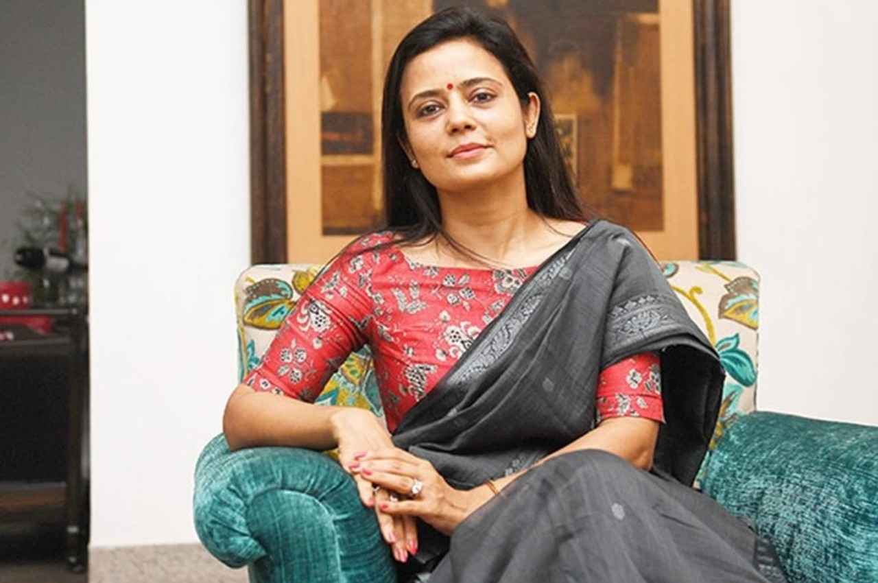 Durga Puja: बंगाली गाने पर TMC सांसद ने किया खूबसूरत डांस, सोशल मीडिया पर वायरल हुआ वीडियो