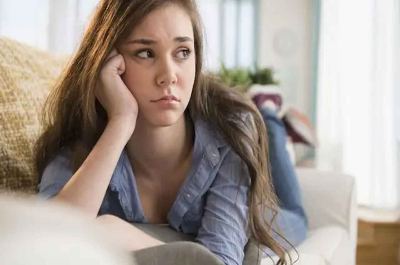 Mental Disorder: खुद की बुराई सुनकर मूड चिड़चिड़ा हो जाता है? कहीं इस मेंटल डिसऑर्डर के शिकार तो नहीं