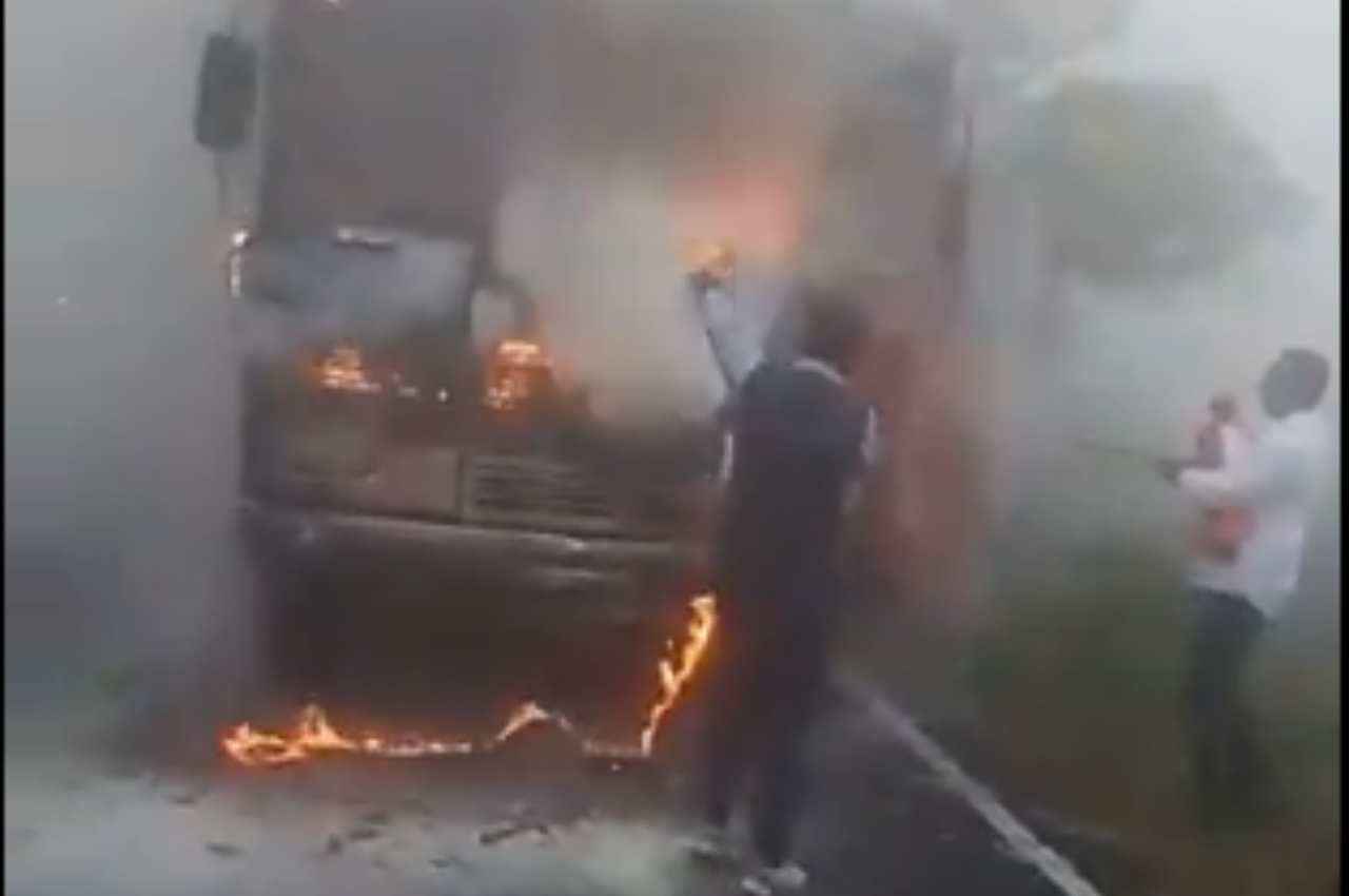 महाराष्ट्र: नासिक में बस में आग लगने की दूसरी घटना, स्टेट ट्रांसपोर्ट की चलती बस में लगी आग