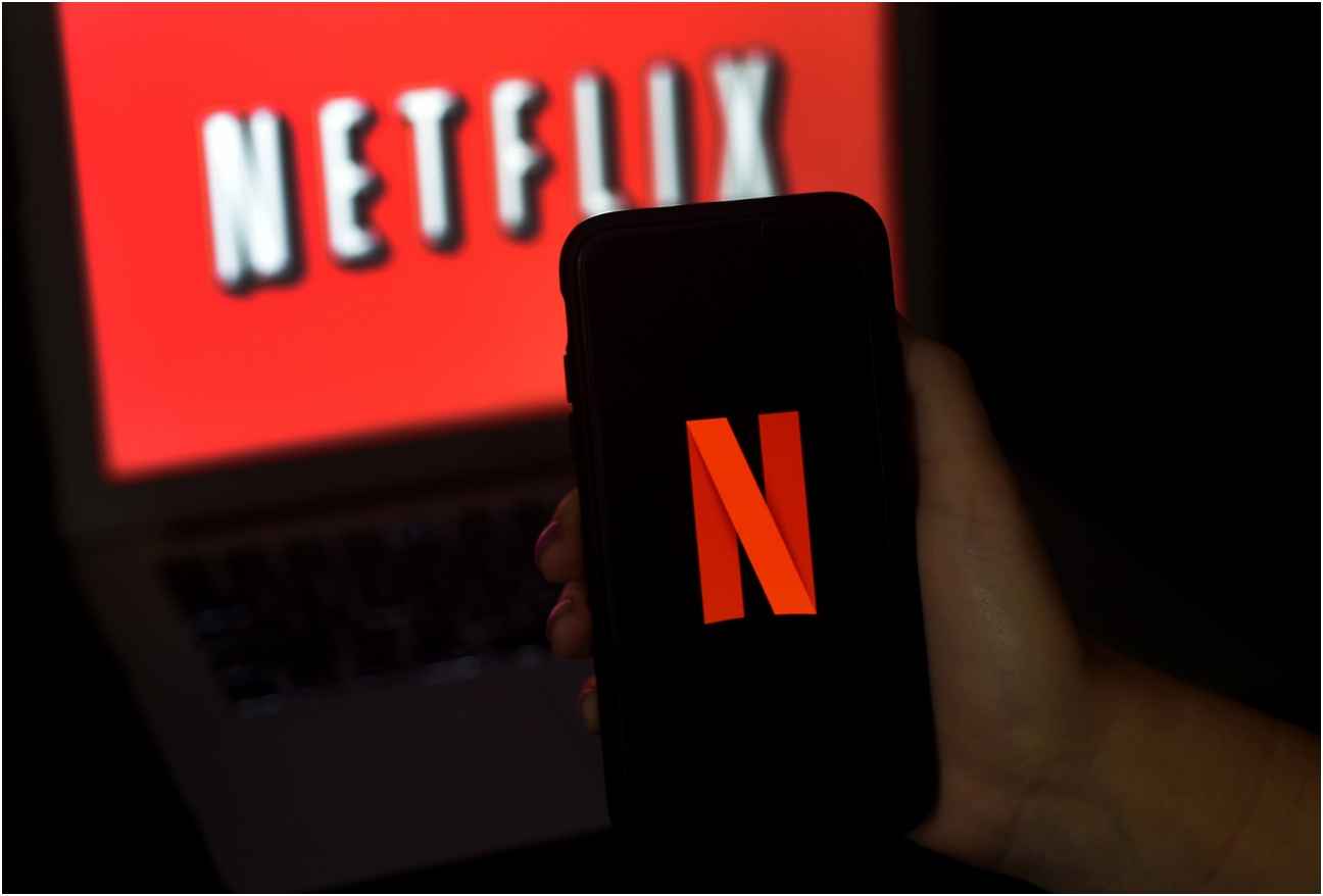 Netflix को दोस्तों के साथ शेयर करना पड़ेगा भारी! देने होंगे एक्सट्रा पैसे, जानें डिटेल