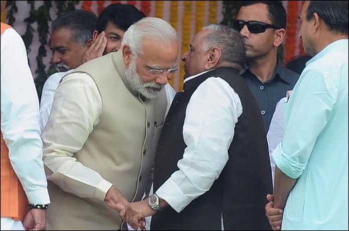 PM Modi and Mulayam Singh yadav