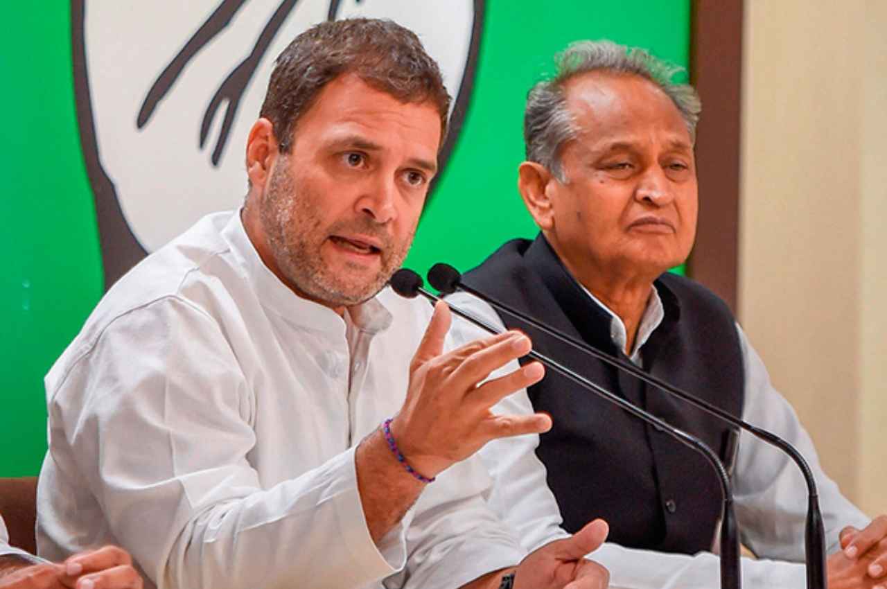 राहुल गांधी ने की गहलोत के काम की तारीफ, कहा-सरकार बनने पर गुजरात में भी लागू करेंगे योजनाएं