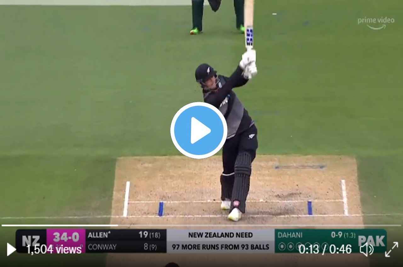 PAK vs NZ: इस बैटर ने PAK गेंदबाजों को जमकर कूटा, ठोक डाले 6 छक्के...पाकिस्तान की बुरी हार...देखें VIDEO