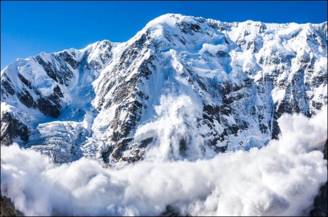 avalanche Gilgit-Baltistan, Gilgit-Baltistan in pakistan, Gilgit-Baltistan avalanche 10 killed, Gilgit-Baltistan pakistan avalanche
