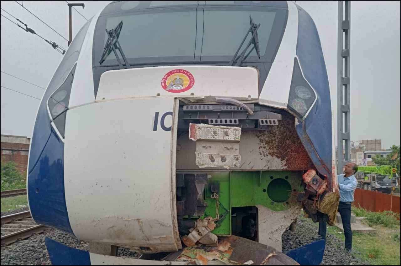 वंदे भारत एक्सप्रेस की चपेट में आने वाली भैंसों के मालिक पर गिरी गाज, RPF ने दर्ज किया मामला