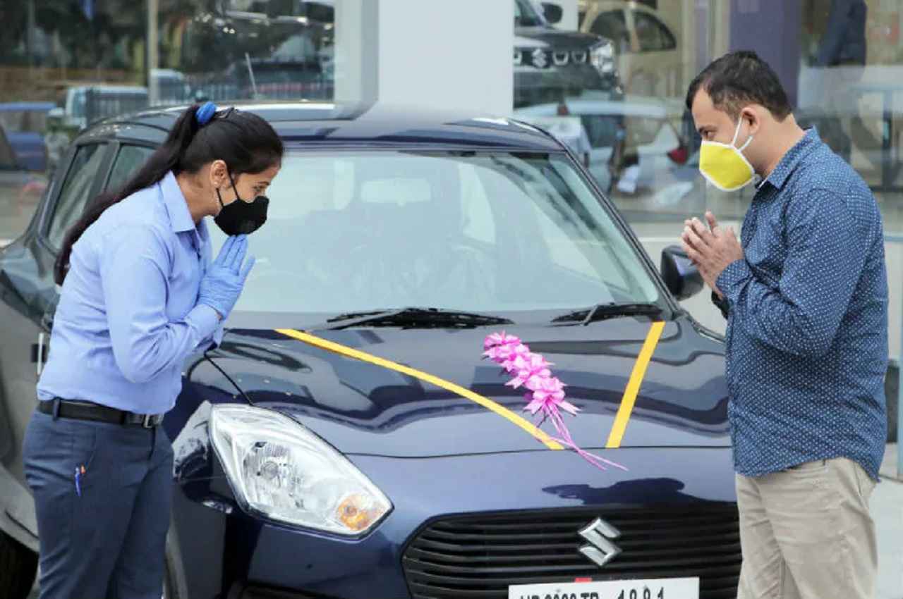 How to care new car: घर में लाने जा रहे हैं नई कार तो इन बातों का रखें खास ख्याल