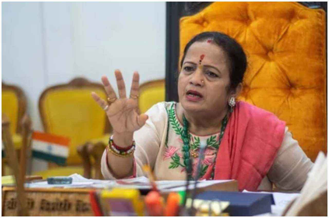 संजय राउत के बाद शिवसेना नेता किशोरी पेडनेकर पर लटकी गिरफ्तारी की तलवार