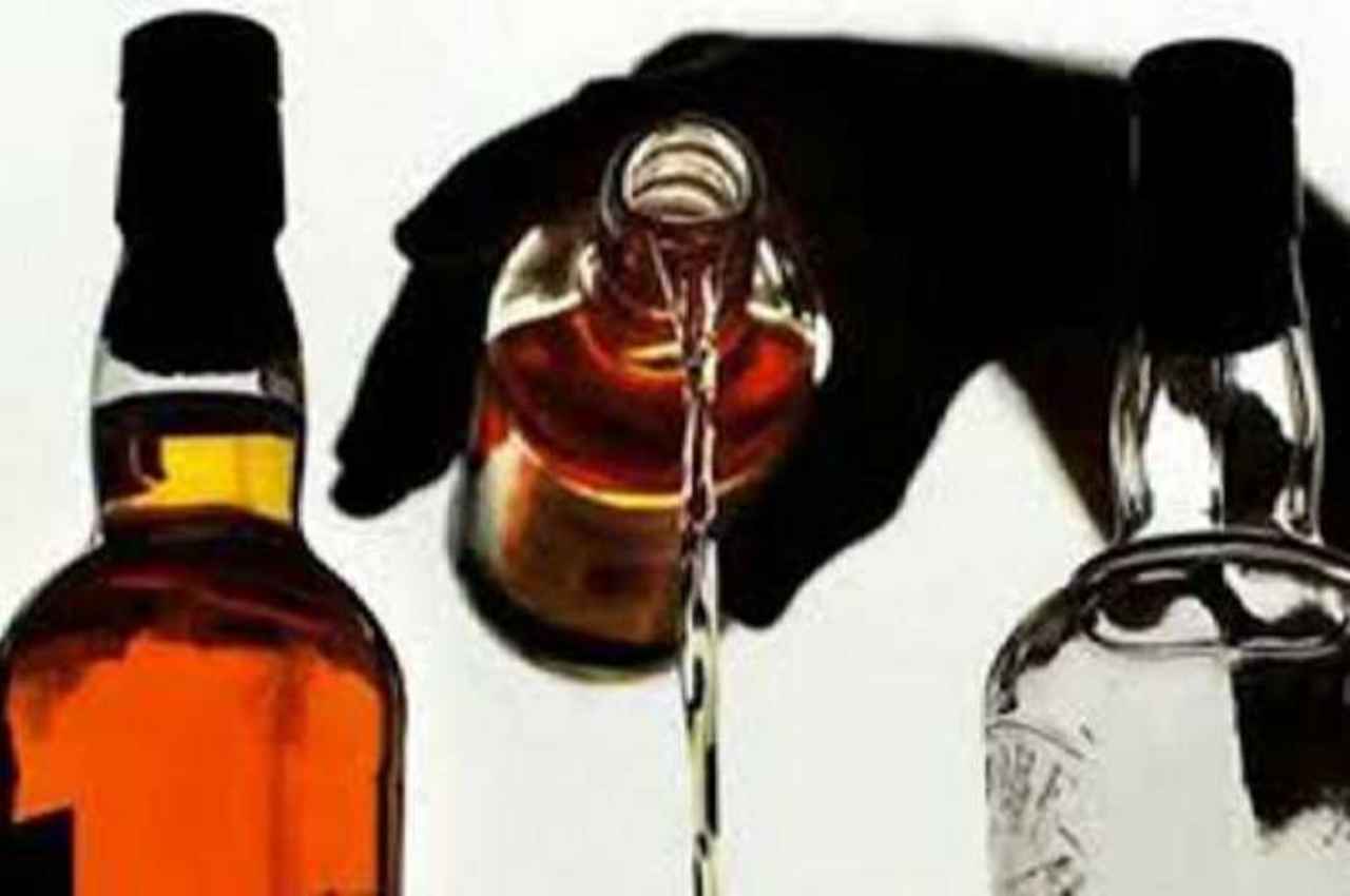 Chhattisgarh: अवैध शराब बिक्री का नायाब तरीका , नल से आरोपी कर रहा था सप्लाई, फिर...