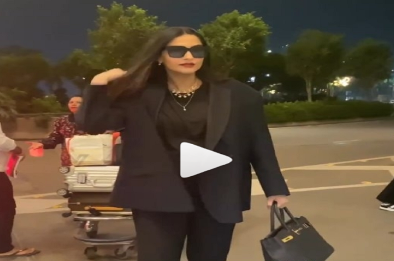 प्रेग्नेंसी के बाद पहली बार शहर से बाहर निकलीं Sonam Kapoor, स्टनिंग एयरपोर्ट लुक ने जीता फैंस का दिल