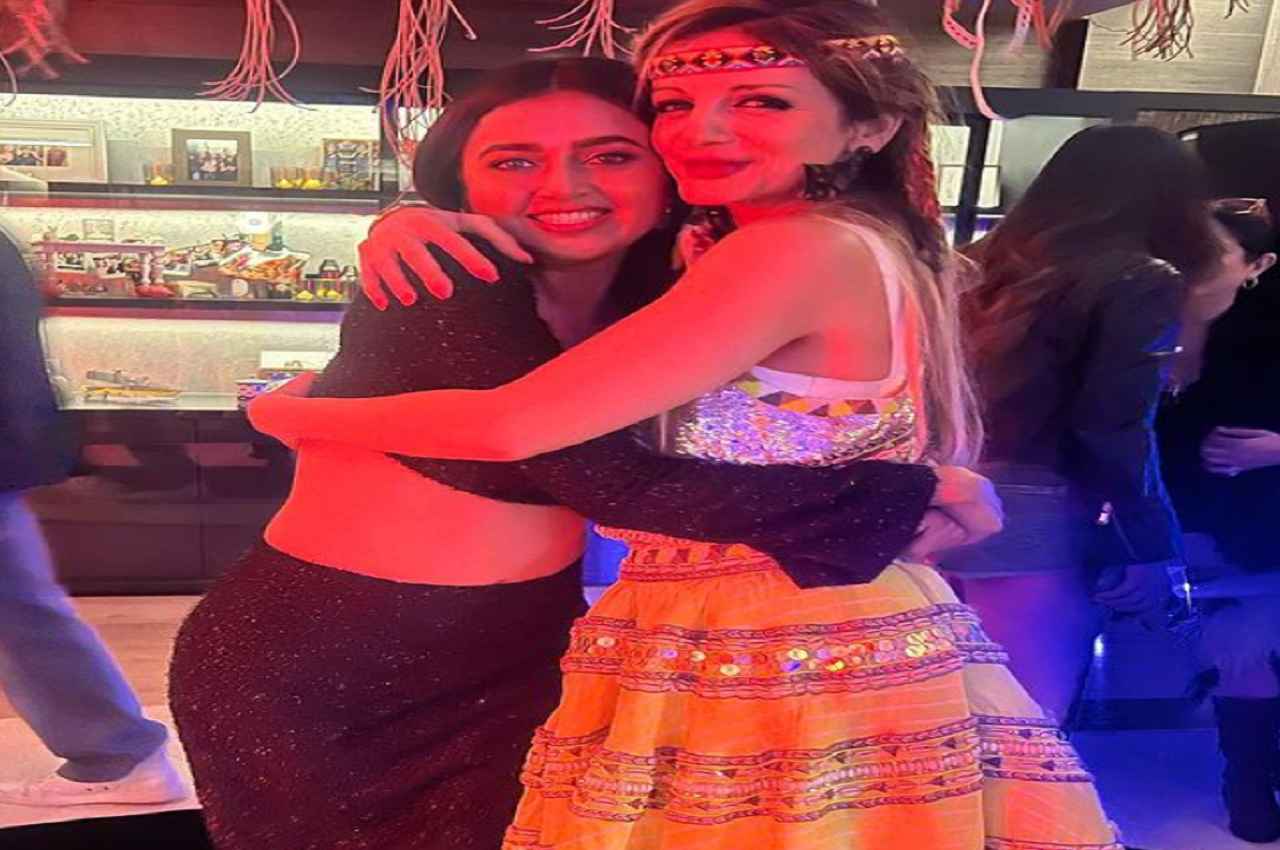 teja Tejasswi Prakash ने ऋतिक रौशन की एक्स वाइफ Sussanne Khan को बताया अपनी सोल सिस्टर, देखें तस्वीरें
