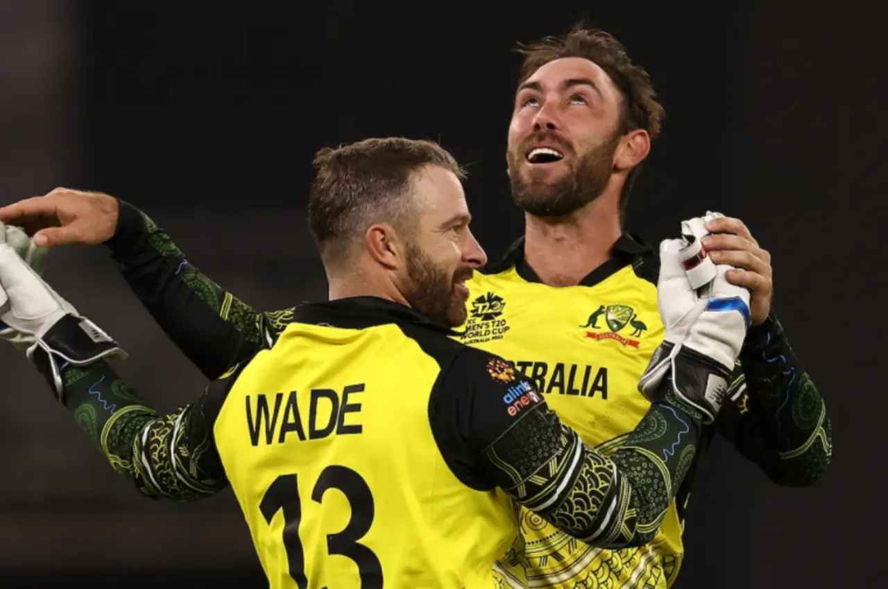 T20 World Cup: बुरी फंसी ऑस्ट्रेलियाई टीम, इंग्लैंड के खिलाफ मैच से पहले टीम के इकलौते विकेटकीपर को हुआ कोरोना