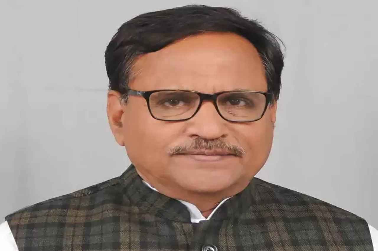 Rajasthan Politics: सियासी घमासान के बीच महेश जोशी ने दिए पद छोड़ने के संकेत, बोले- मैं पद के लिए लालायित नहीं