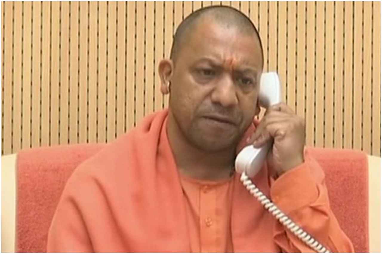 सीएम योगी ने किया अखिलेश यादव को फोन, पूछा मुलायम सिंह यादव का हाल