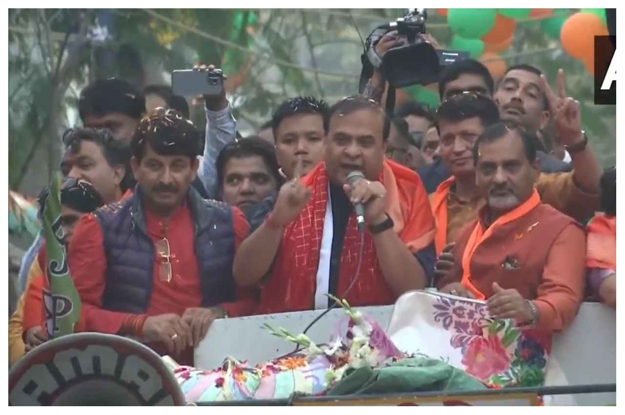 Delhi MCD Election 2022:  बीजेपी के ताबड़तोड़ 14 रोड शो, कई दिग्गज नेता सड़क पर उतरे