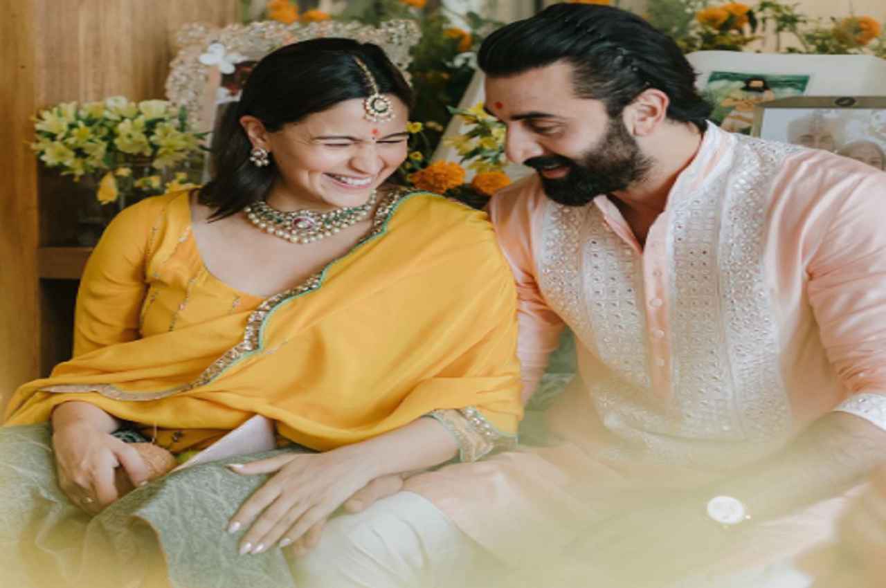 Alia Bhatt Baby First picture: सामने आई आलिया रणबीर की लाडली की पहली झलक, फैंस ने किया रिएक्ट