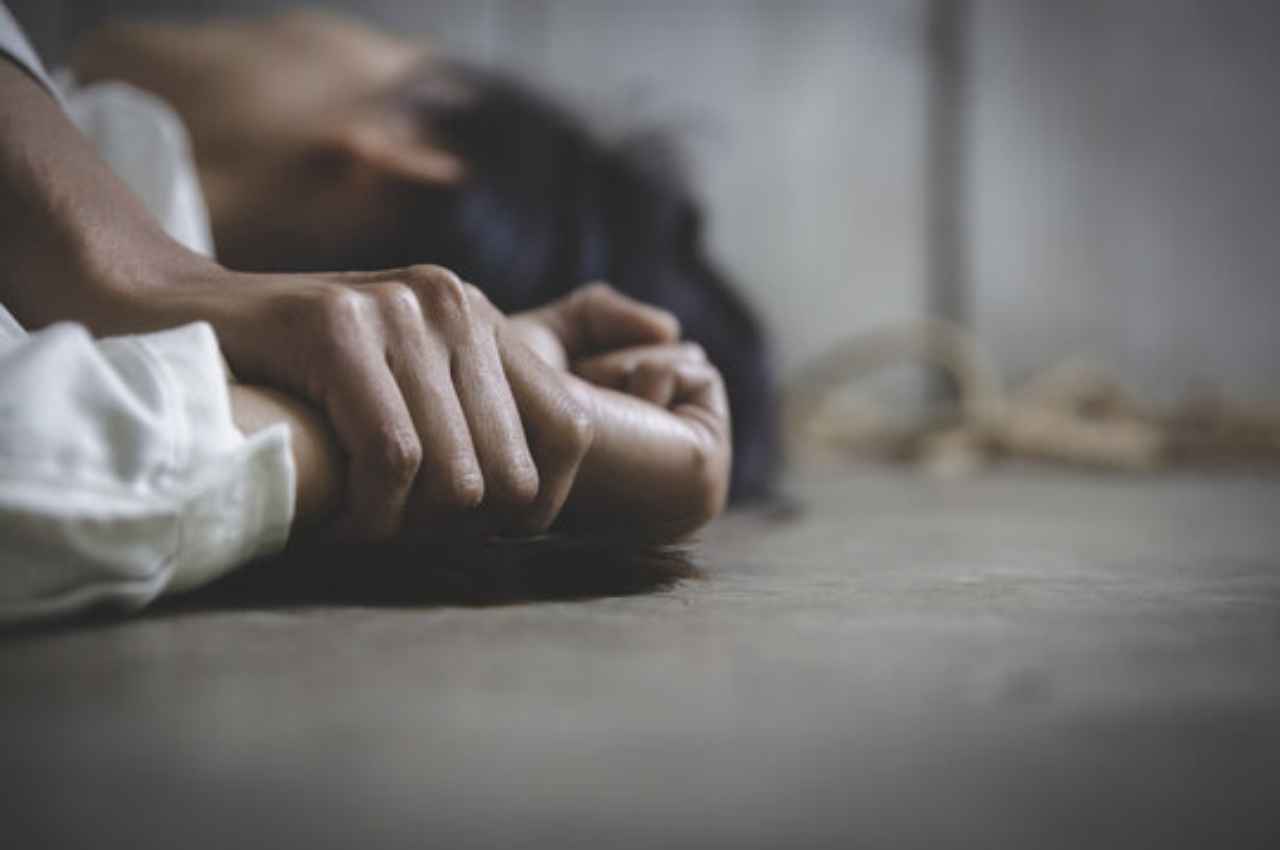 Greater Noida Crime: 12वीं की छात्रा से 5 महीने तक गैंगरेप, वीडियो बनाकर कर रहे थे ब्लैकमेल
