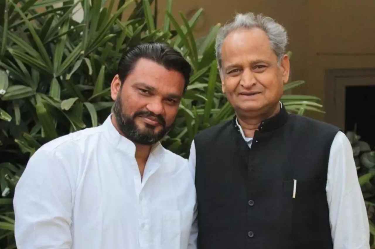 Rajasthan Phone Tapping Case: सीएम गहलोत के OSD लोकेश शर्मा की याचिका पर सुनवाई आज, जानें मामला