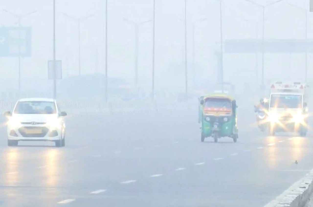 Air Pollution: दिल्ली में AQI बहुत खराब, NHRC ने पराली जलाने के मामले में 4 राज्यों को फटकारा