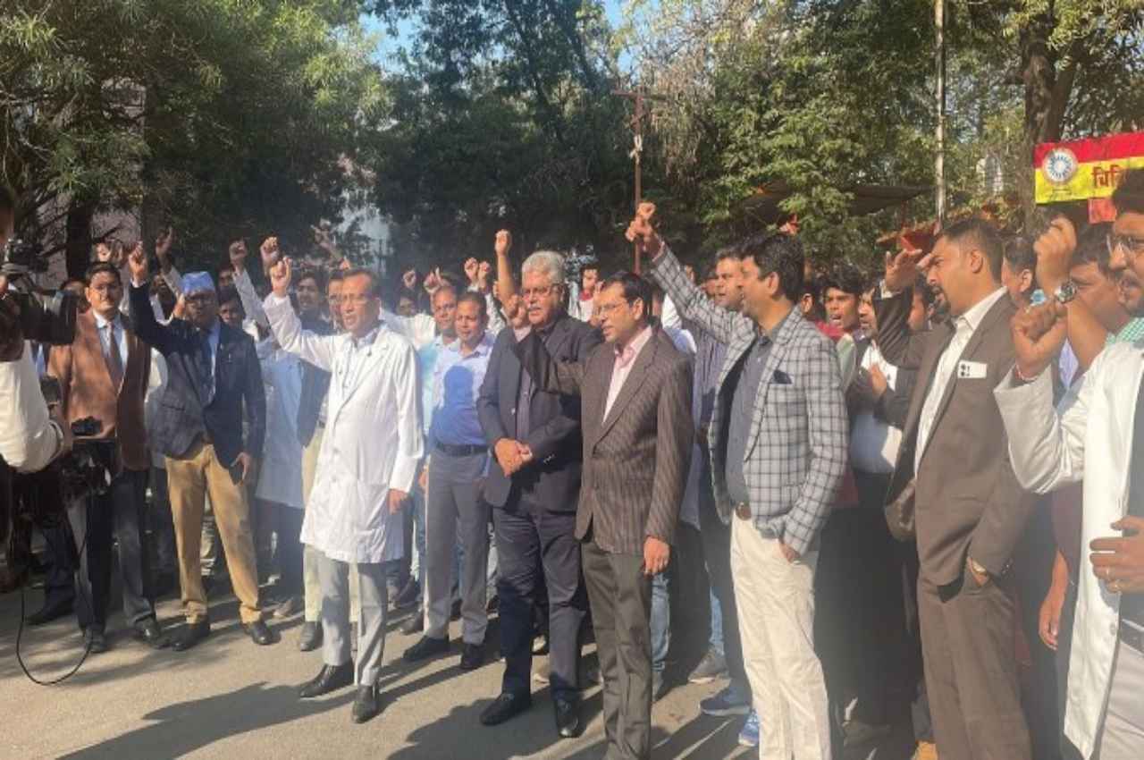 MP में आज मरीजों को होगी दिक्कत, हड़ताल पर रहेंगे डॉक्टर्स, जानिए- क्या है वजह