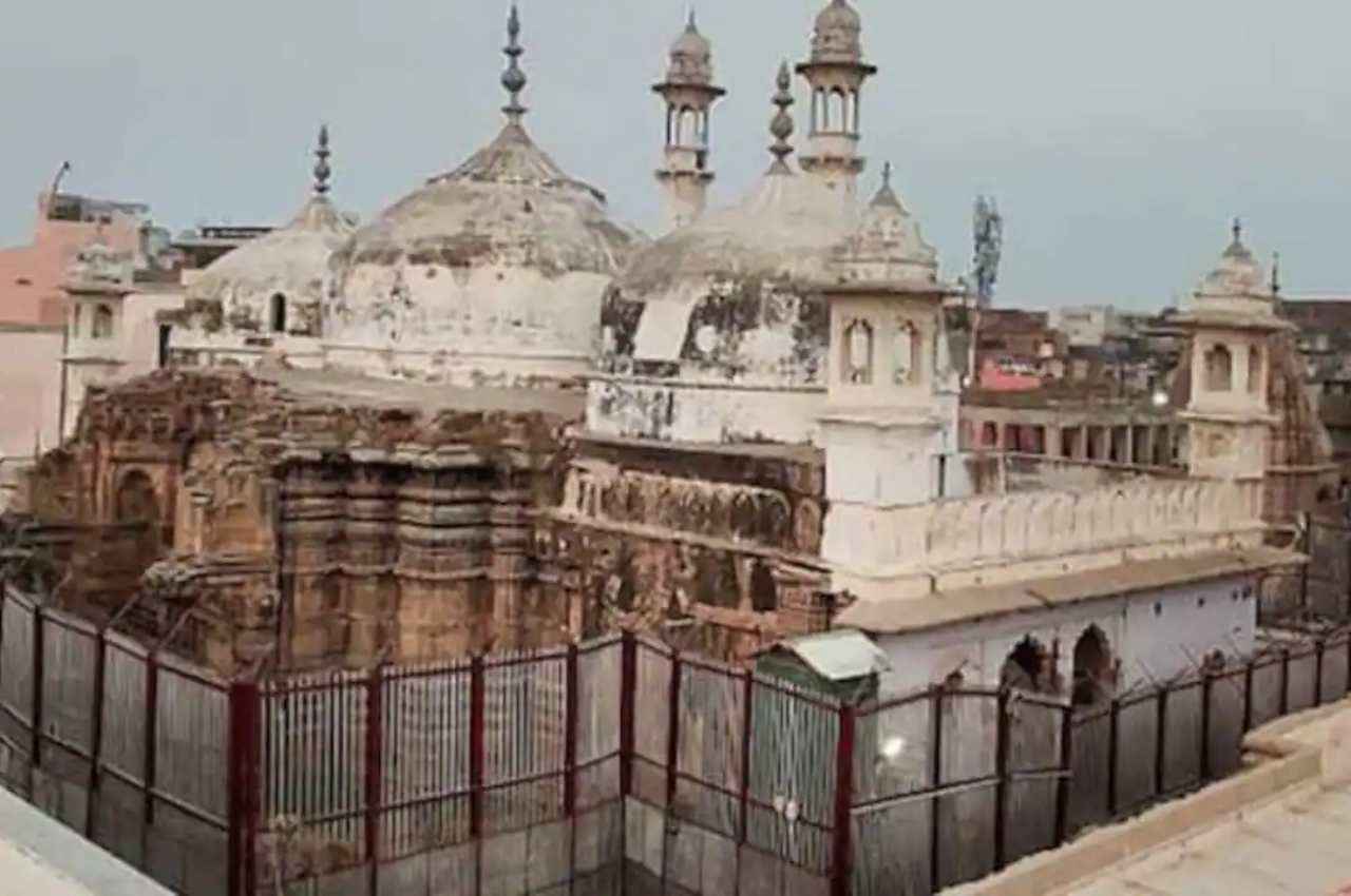 ज्ञानवापी मामले में मुस्लिम पक्ष की याचिका खारिज, अदालत ने कहा-पूजा का अधिकार मामला सुनने योग्य
