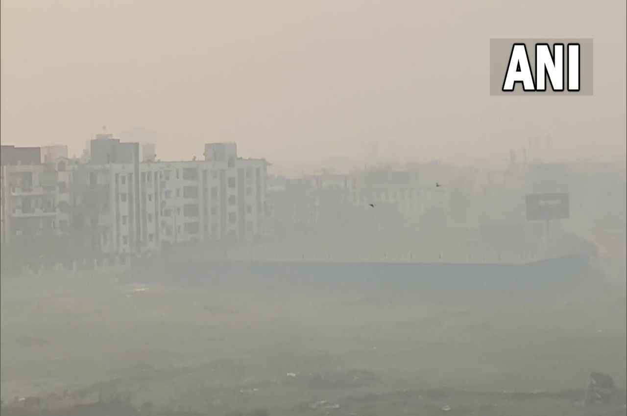 Delhi-NCR Air Pollution Impact: दिल्ली-नोएडा के बाद गाजियाबाद में भी लगे कठोर प्रतिबंध, पहली बार स्थिति 'गंभीर'