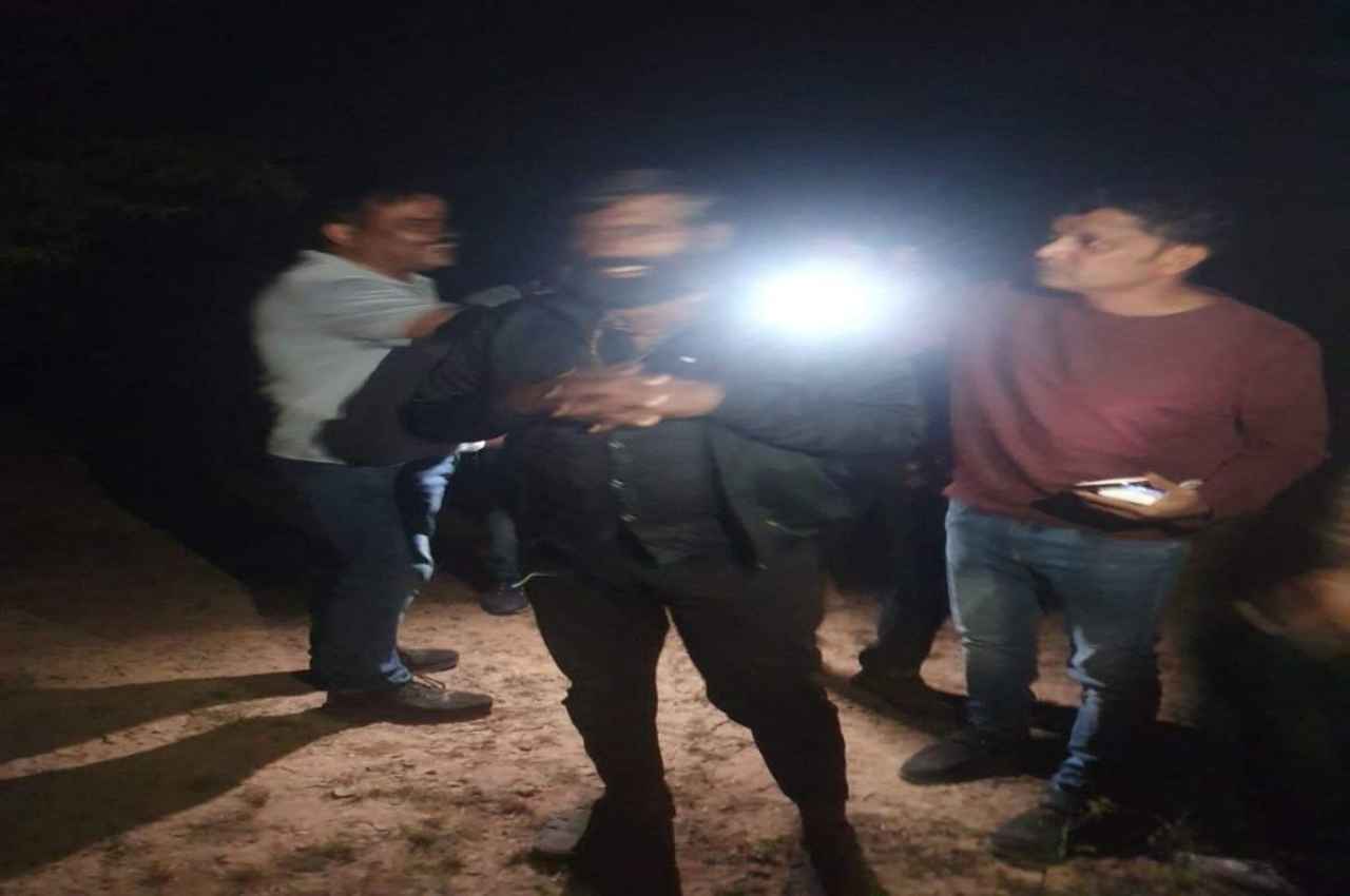 Morena Crime News: इनामी डकैत गुड्डा गुर्जर गिरफ्तार, पुलिस मुठभेड़ में पैर में लगी गोली