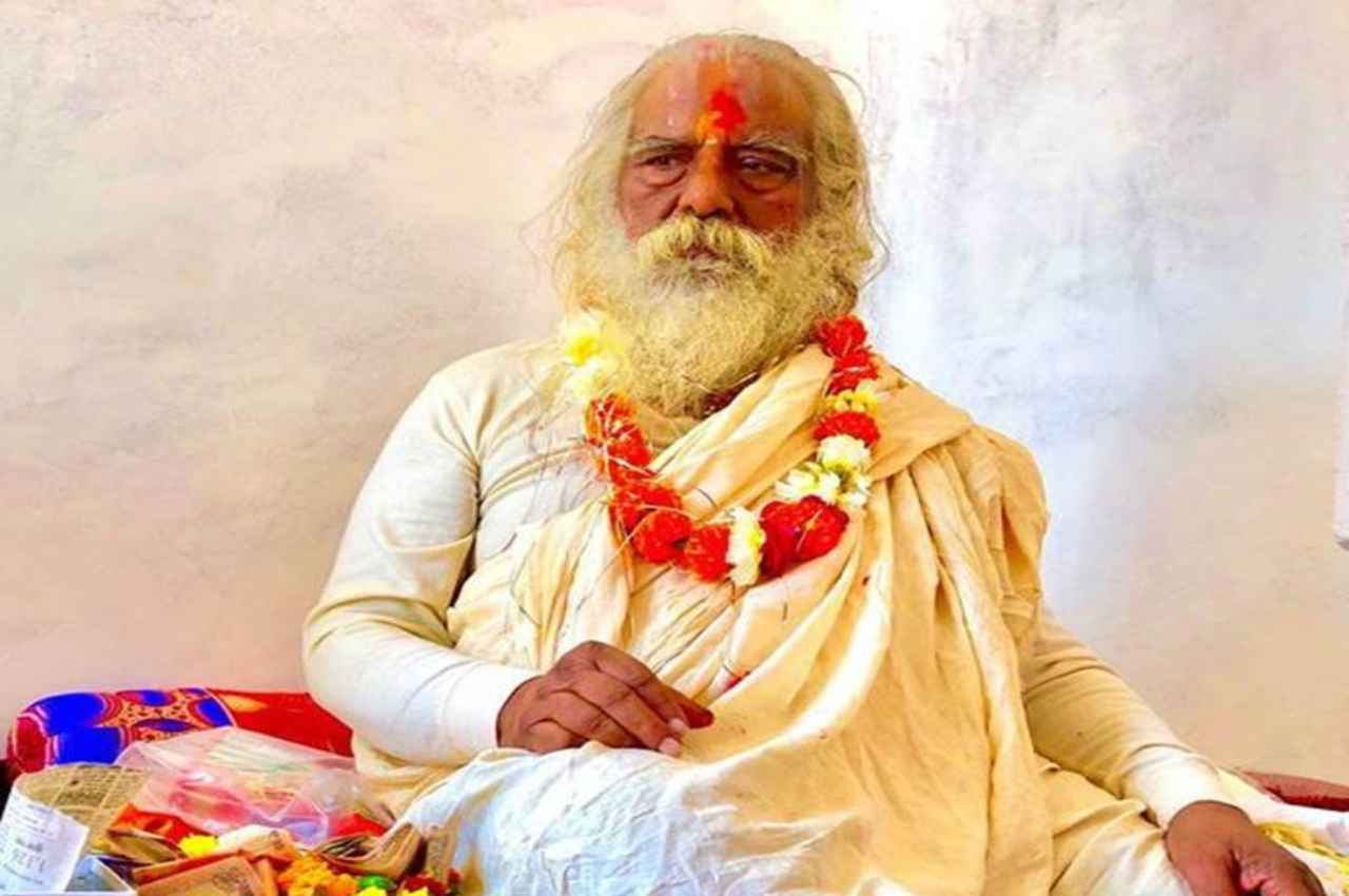 UP News: राम मंदिर ट्रस्ट के अध्यक्ष महंत नृत्य गोपाल दास मेदांता में भर्ती, डॉक्टरों ने बताई हालत स्थिर