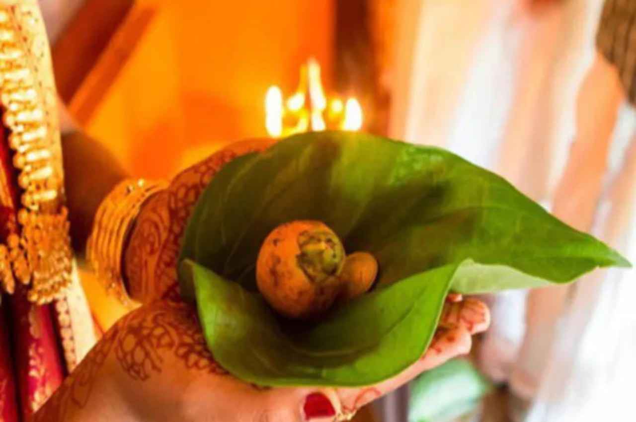 Mangalwar ke Totke: मंगल को करें हनुमानजी के ये उपाय, तुरंत हर समस्या होगी दूर